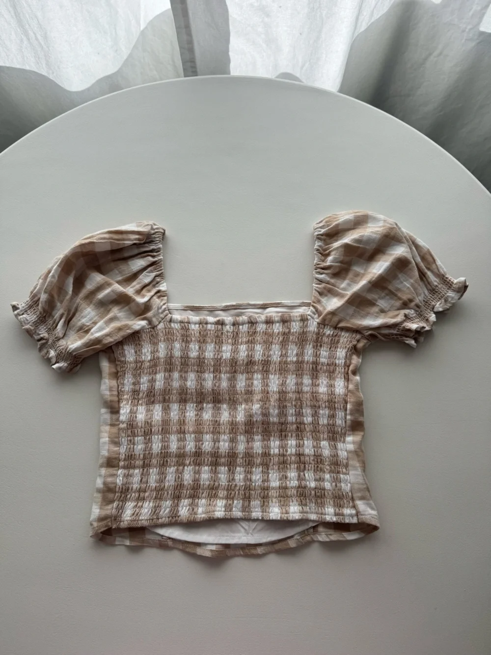 Abercrombie & Fitch Tan and White Gingham Puff-Sleeve Top
